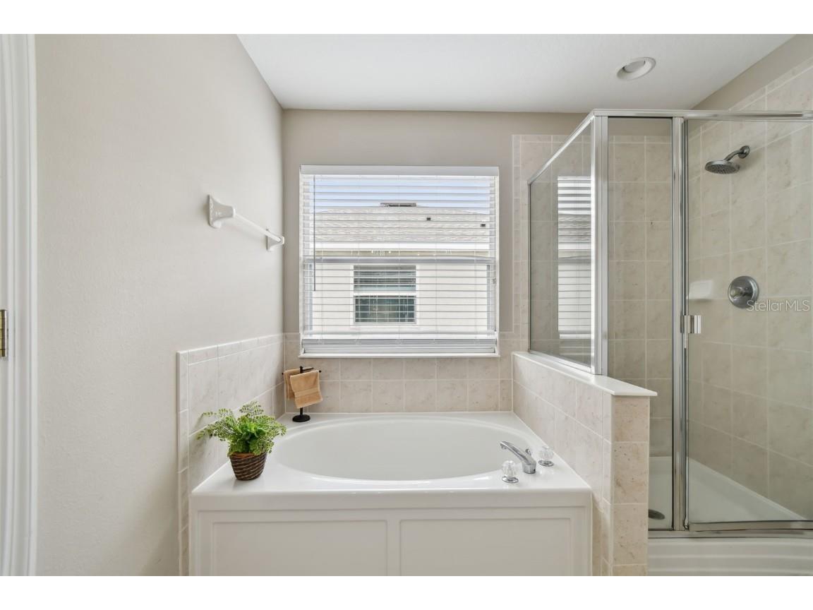 8821 N River Road Tampa FL 33635 TB8411953 image42