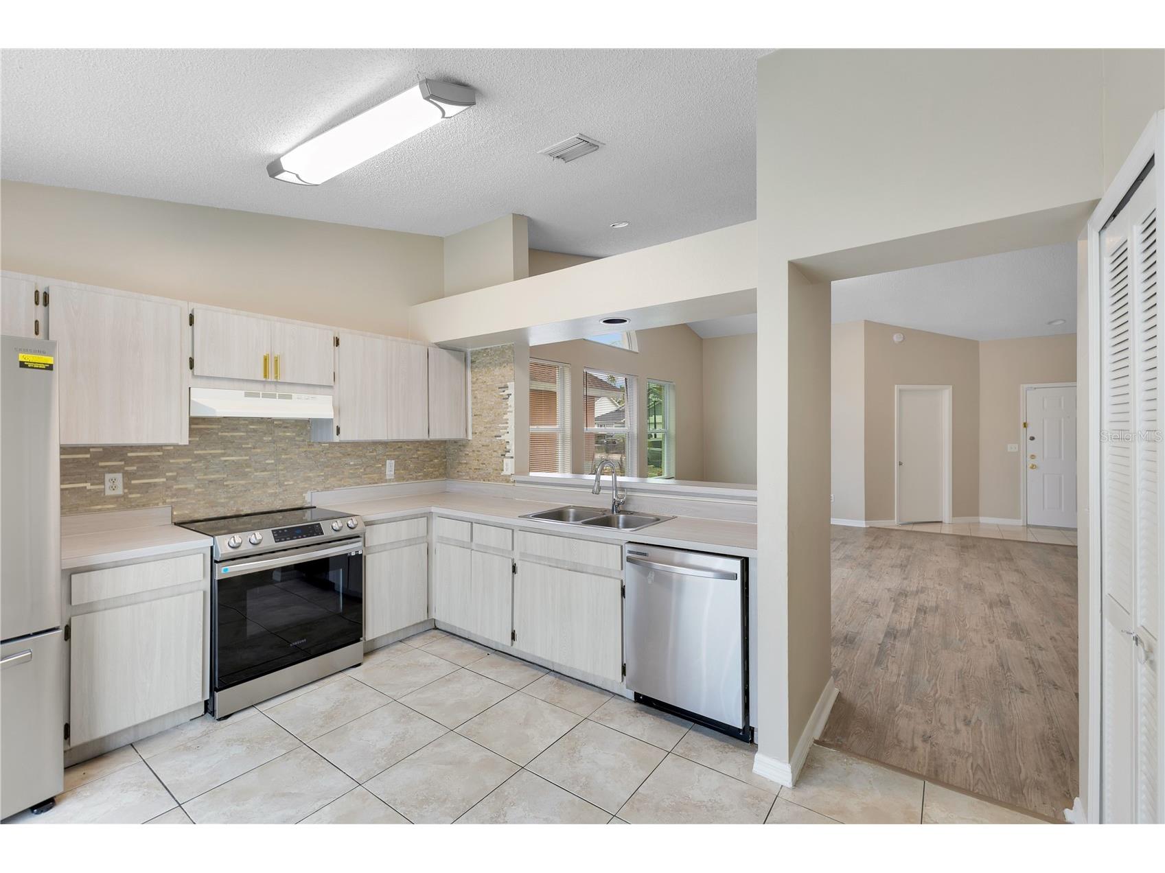 8821 Parliament Court Kissimmee FL 34747 O6416468 image6