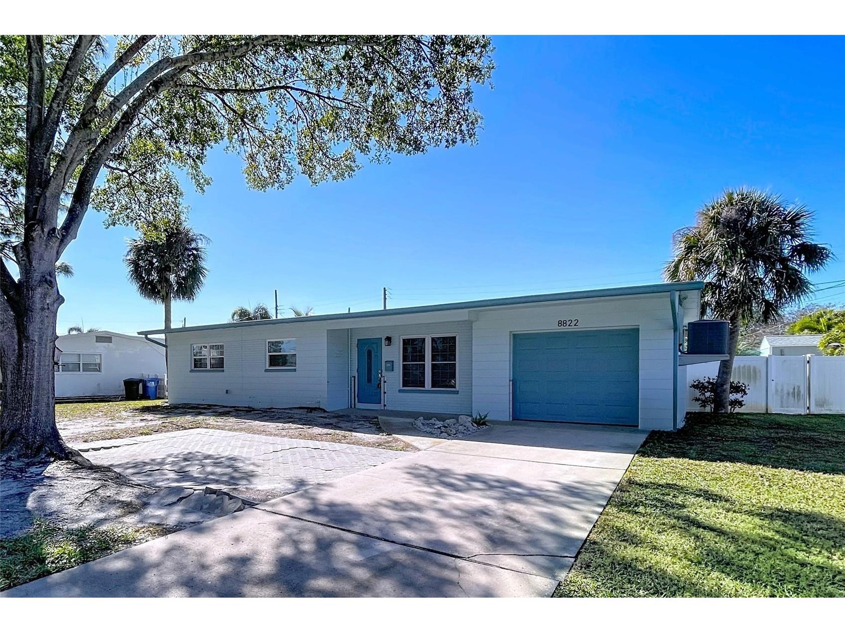8822 Bay Street NE Saint Petersburg FL 33702 TB8466448 image1