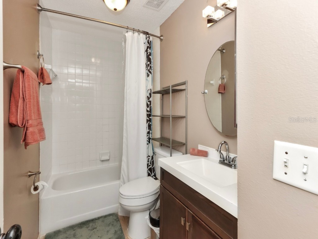 8822 Kensington Court Kissimmee FL 34747 OM712467 image17