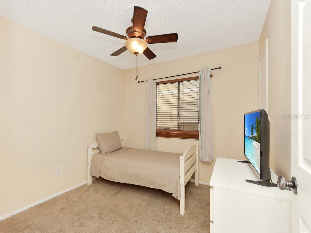 8822 Kensington Court Kissimmee FL 34747 OM712467 image18