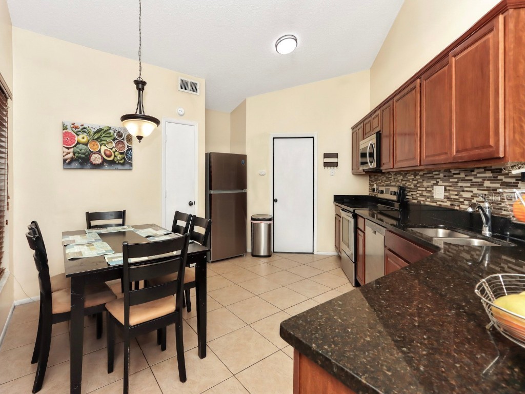 8822 Kensington Court Kissimmee FL 34747 OM712467 image8