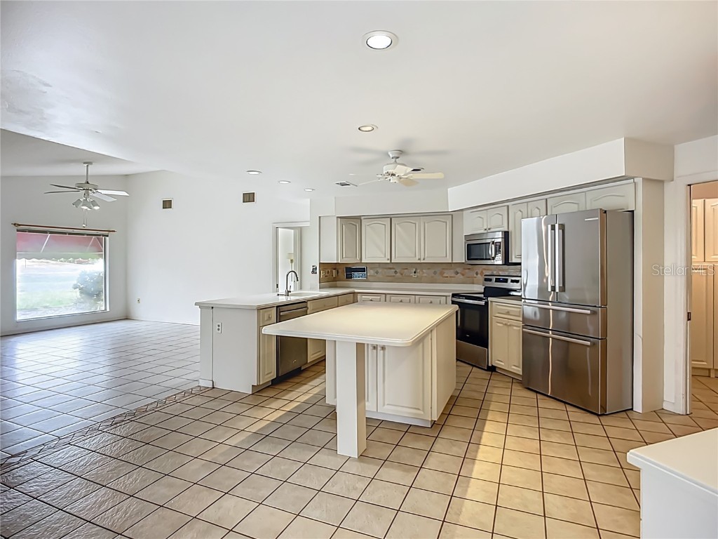 8822 Misty Creek Drive Sarasota FL 34241 TB8392804 image10