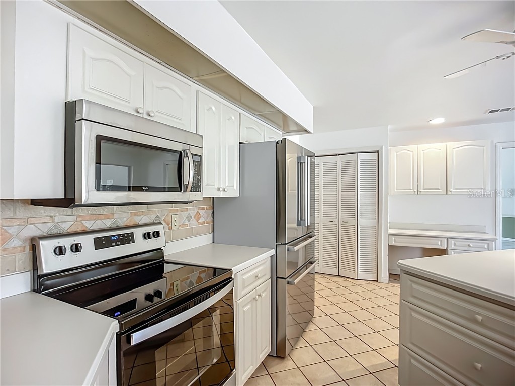 8822 Misty Creek Drive Sarasota FL 34241 TB8392804 image13