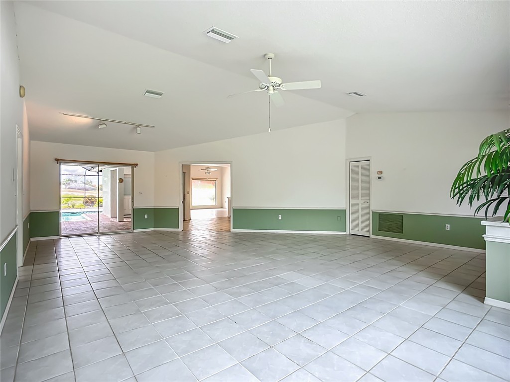 8822 Misty Creek Drive Sarasota FL 34241 TB8392804 image3
