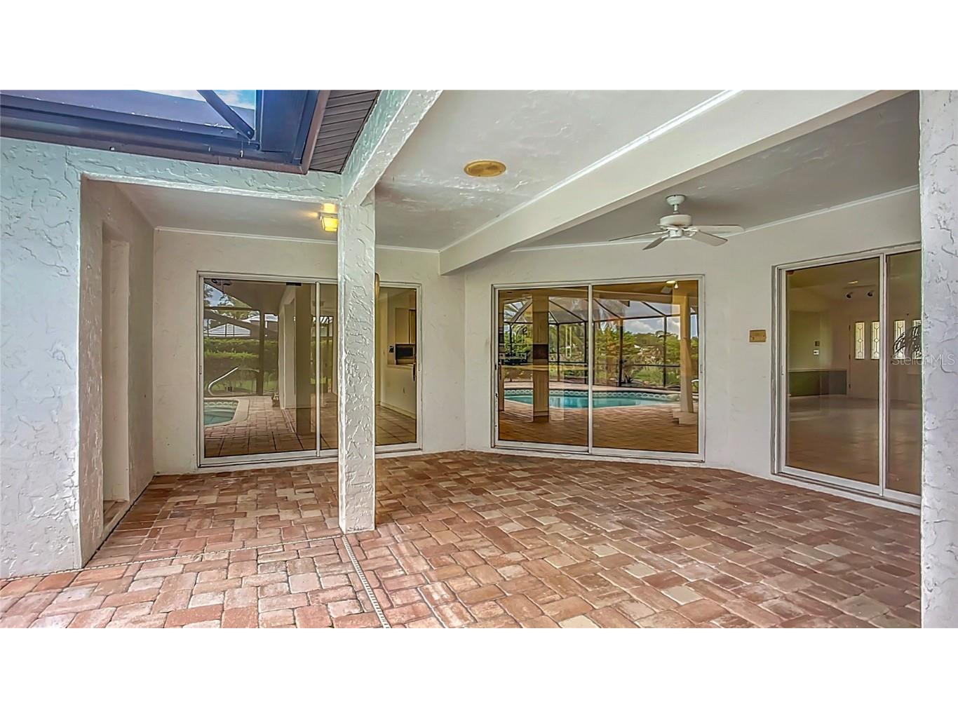 8822 Misty Creek Drive Sarasota FL 34241 TB8392804 image32