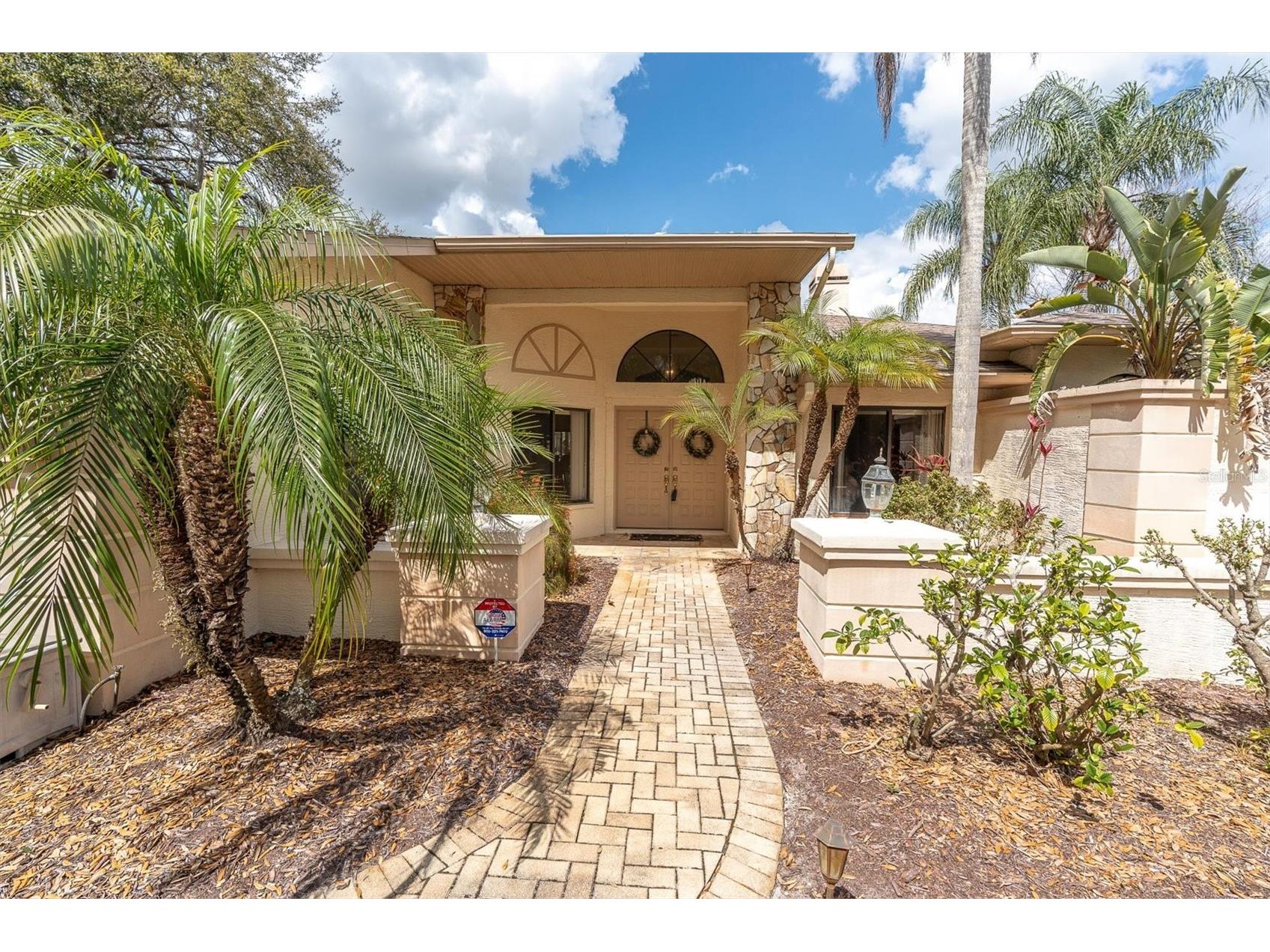 8823 Crescent Forest Boulevard New Port Richey FL 34654 W7883606 image2