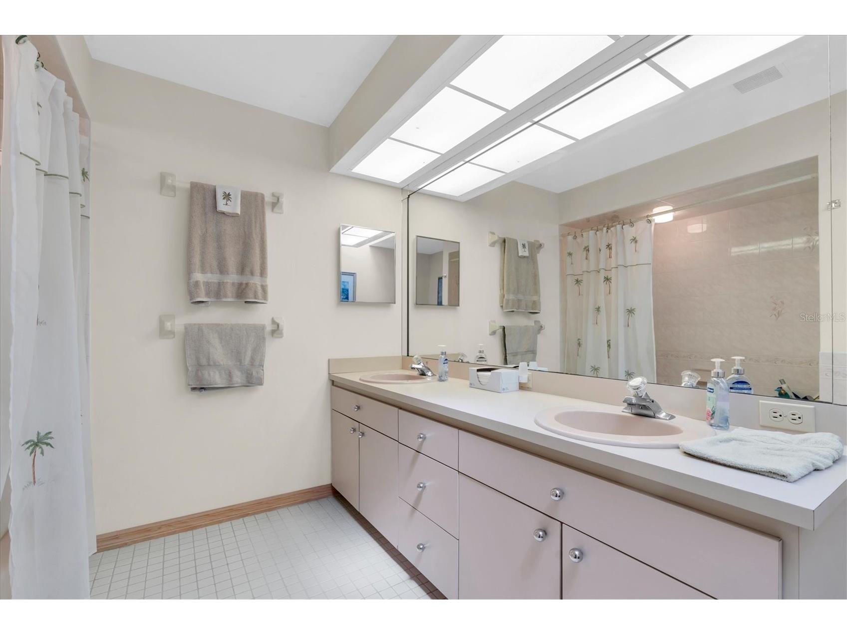 8823 Crescent Forest Boulevard New Port Richey FL 34654 W7883606 image30