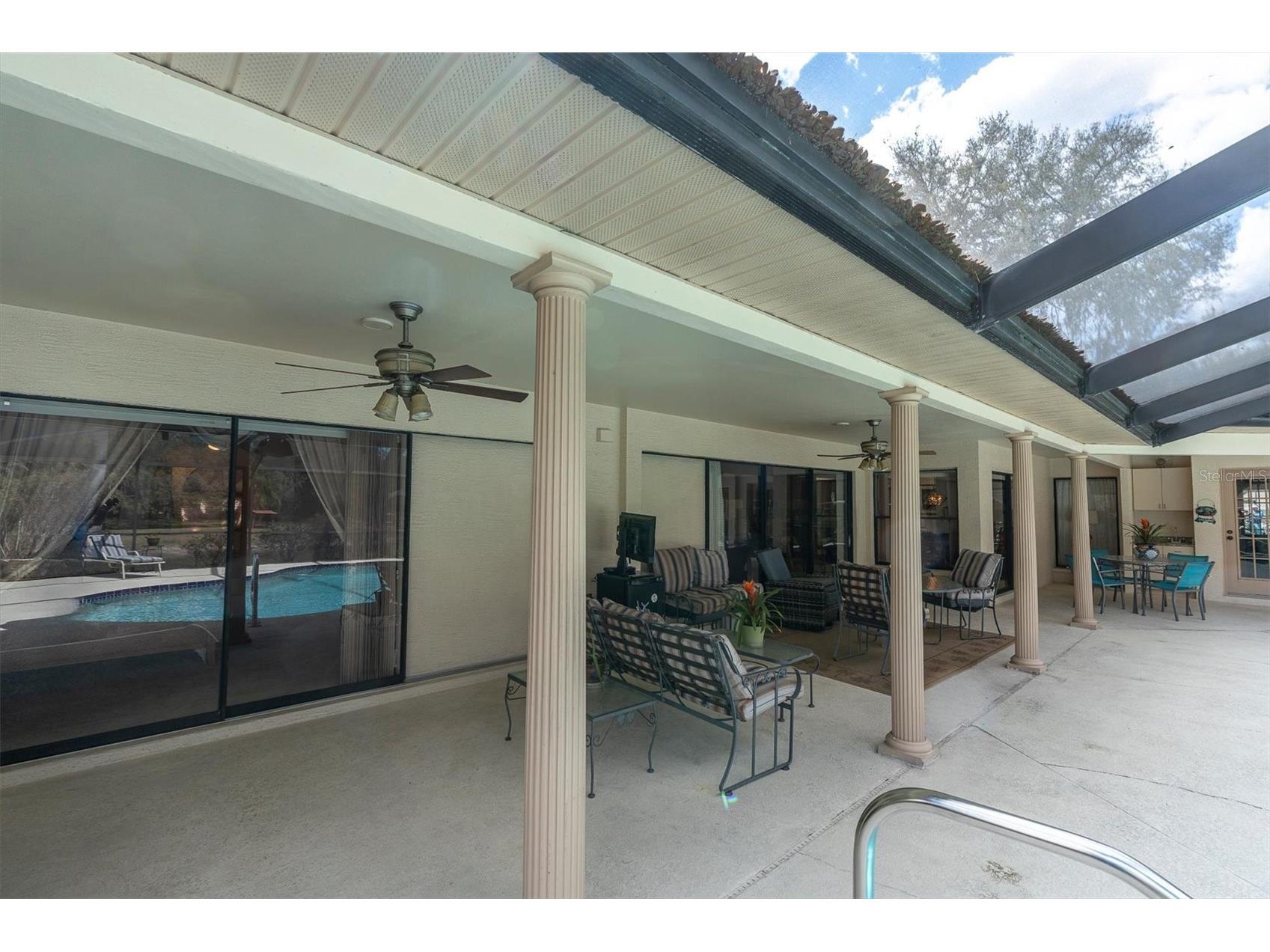 8823 Crescent Forest Boulevard New Port Richey FL 34654 W7883606 image40