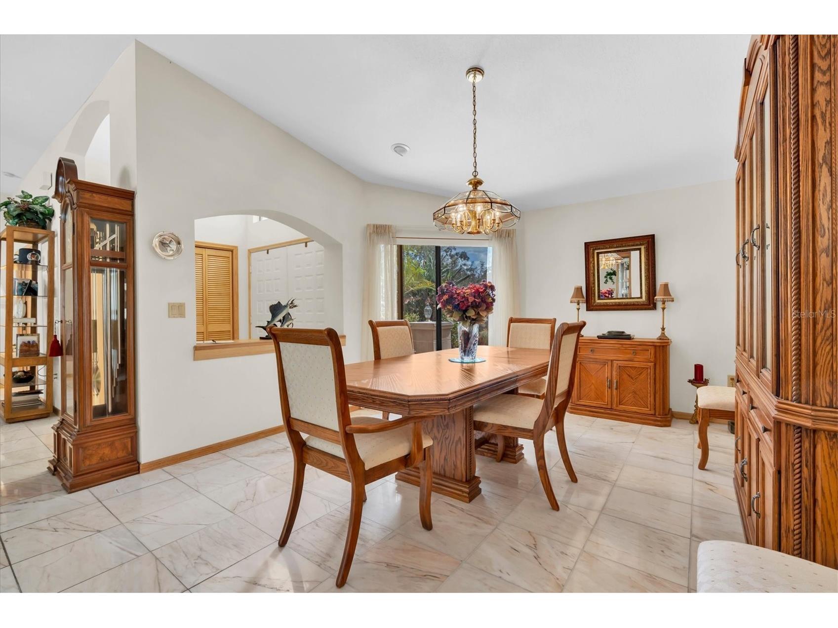 8823 Crescent Forest Boulevard New Port Richey FL 34654 W7883606 image8