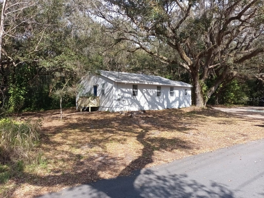 8824 High Street Yalaha FL 34797 A4559121 image1