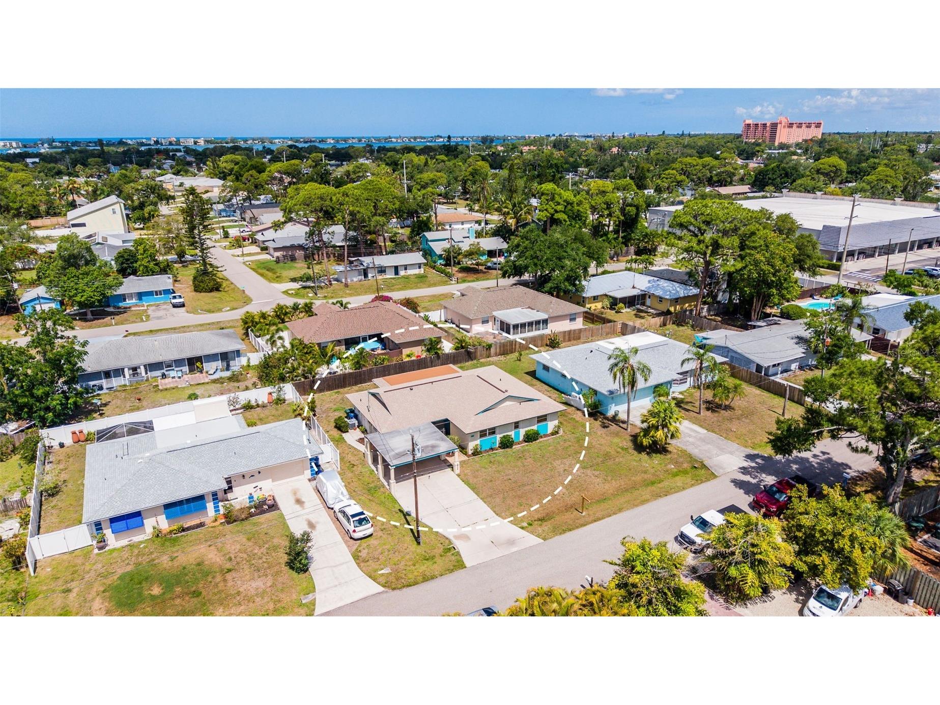 8824 Phyliss Avenue Sarasota FL 34231 A4694704 image1