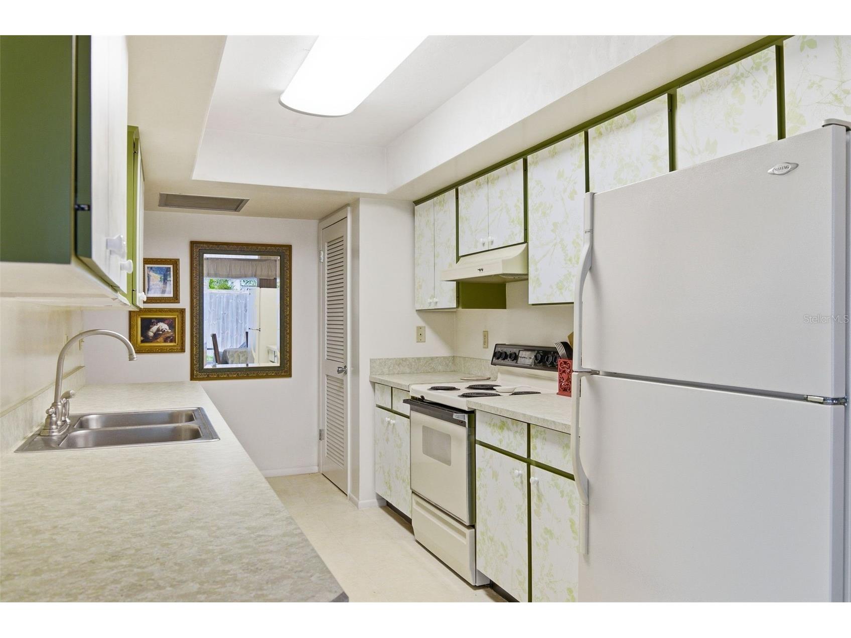 8824 Phyliss Avenue Sarasota FL 34231 A4694704 image14