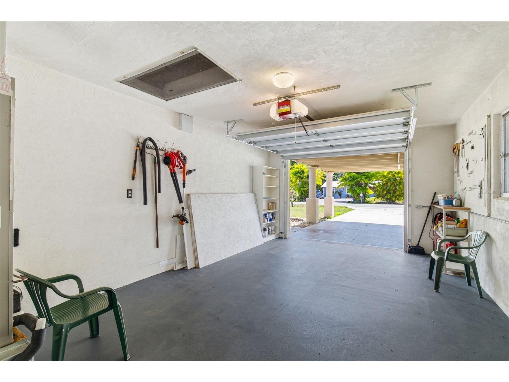 8824 Phyliss Avenue Sarasota FL 34231 A4694704 image19