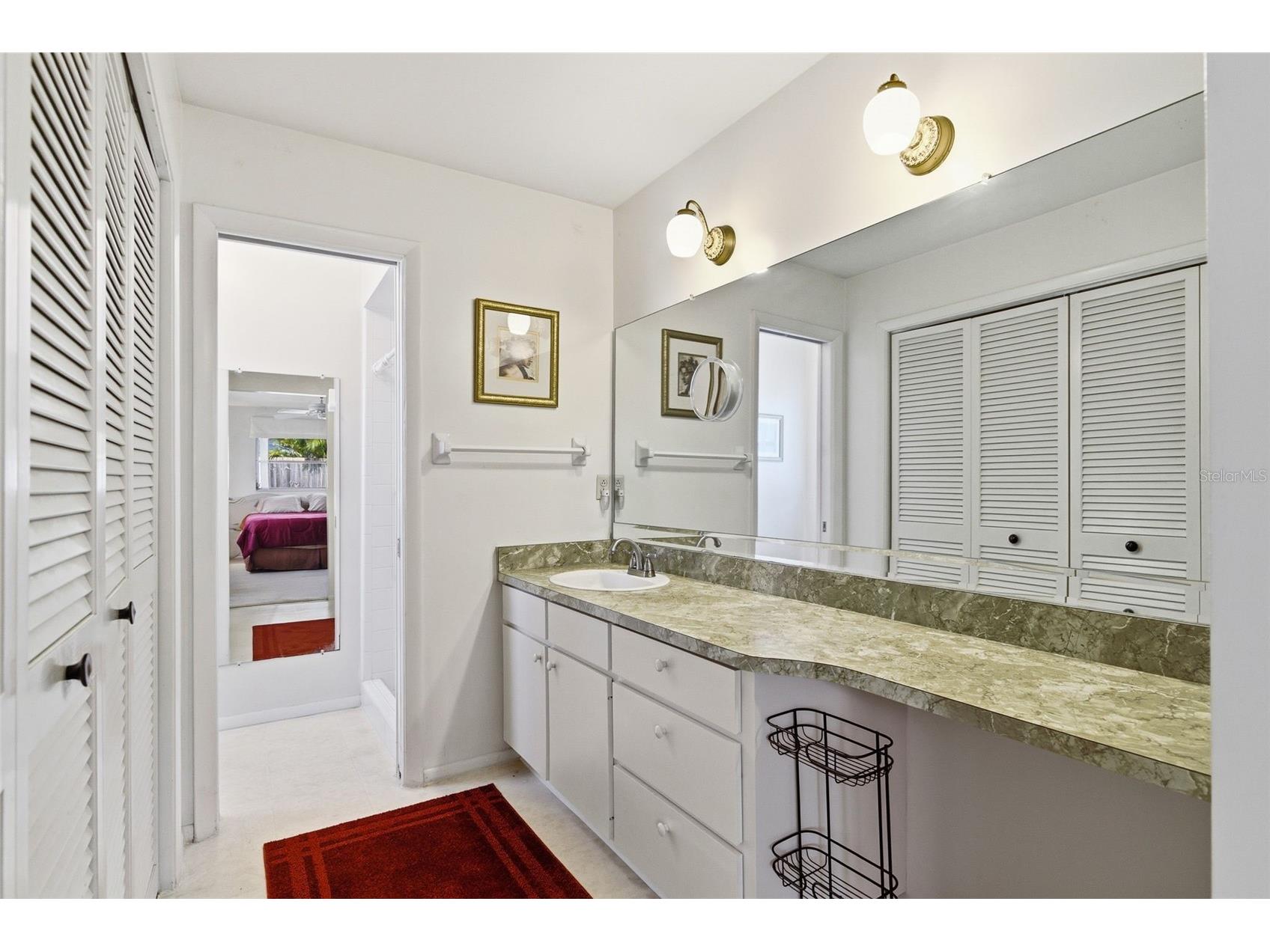 8824 Phyliss Avenue Sarasota FL 34231 A4694704 image25