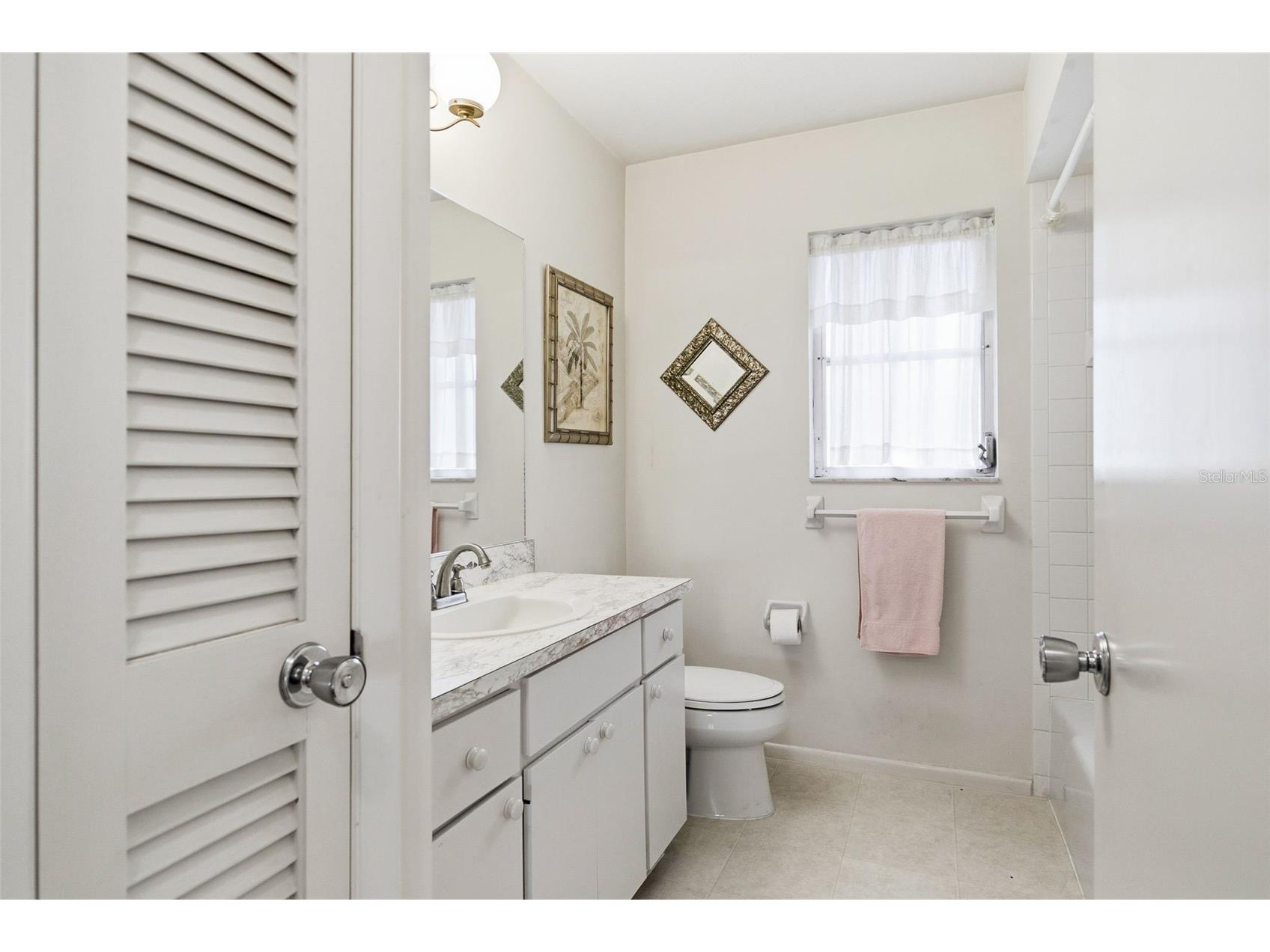 8824 Phyliss Avenue Sarasota FL 34231 A4694704 image28