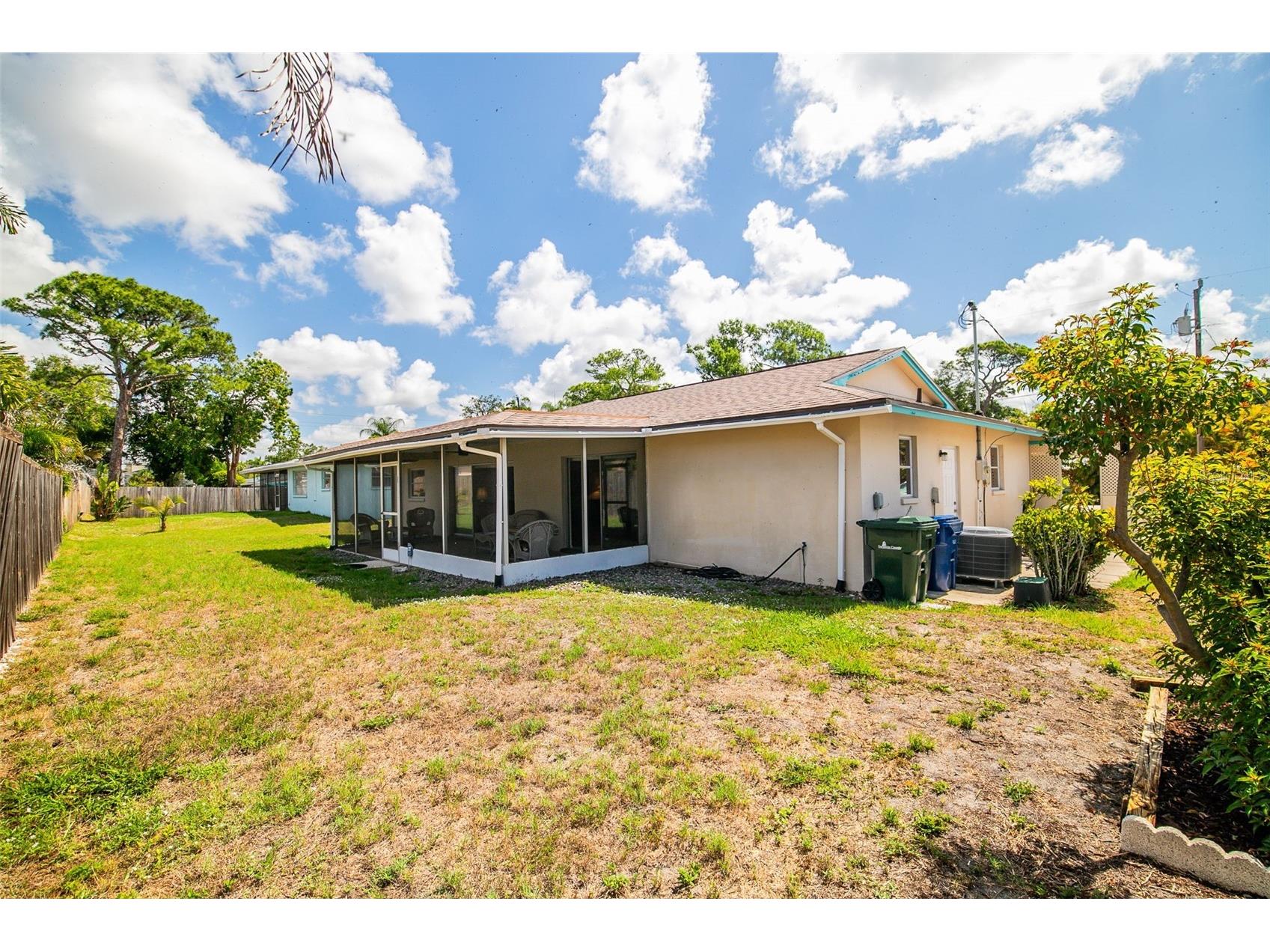 8824 Phyliss Avenue Sarasota FL 34231 A4694704 image34