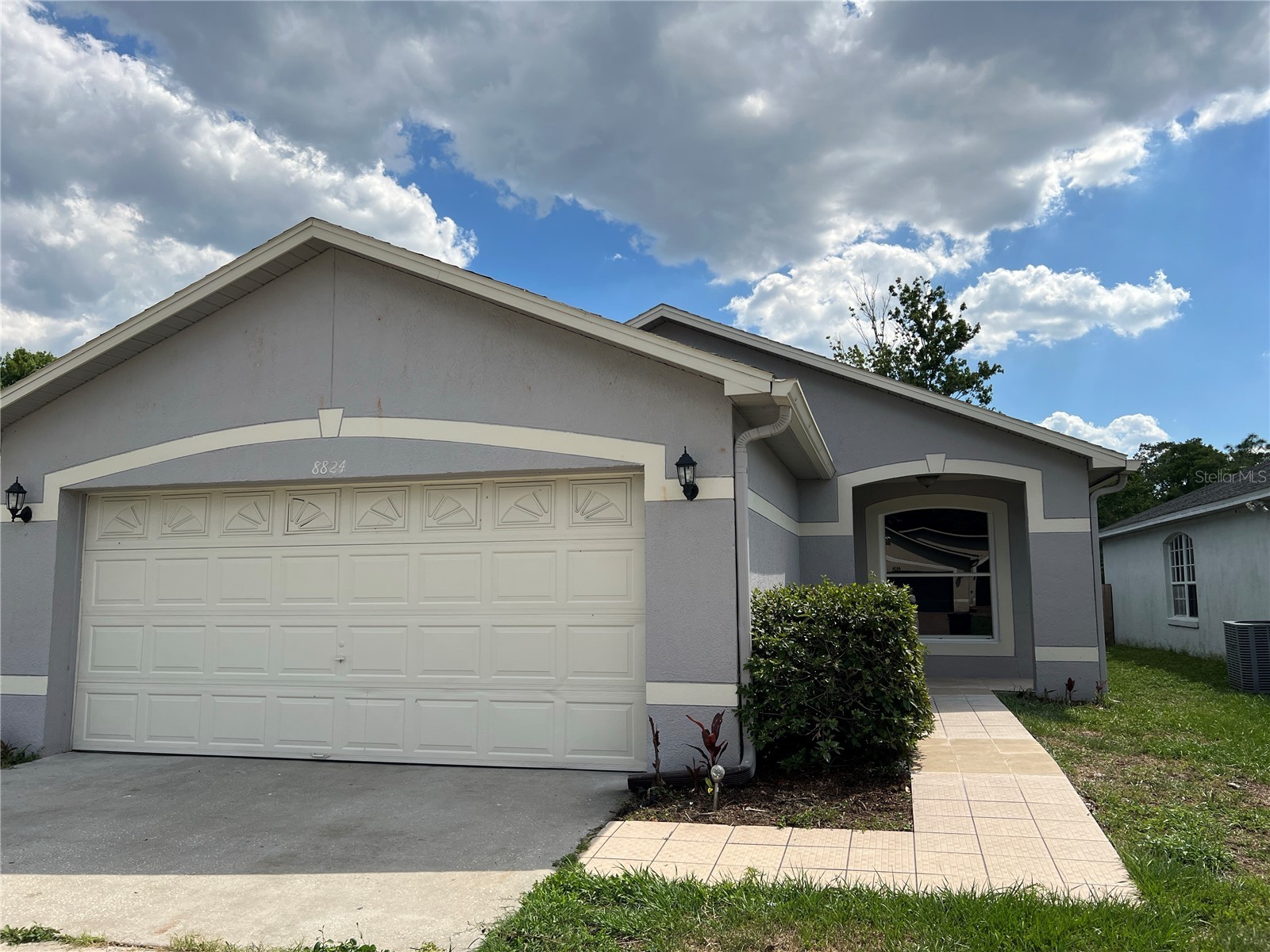 8824 Valencia Oaks Court Orlando FL 32825 R4911271 image2
