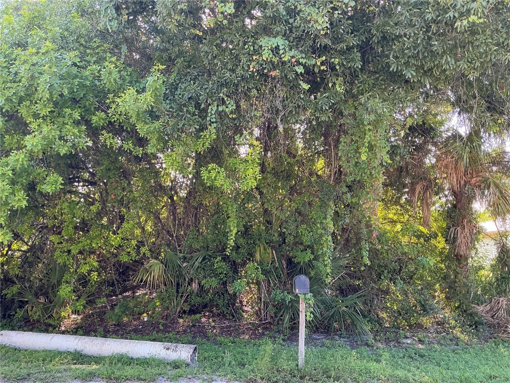 8825 100th Court Vero Beach FL 32967 OM687300 image1