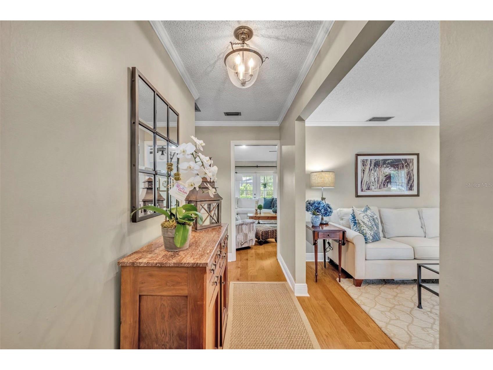 8825 Butternut Boulevard Orlando FL 32817 - LAKE PEARL O6404329 image4