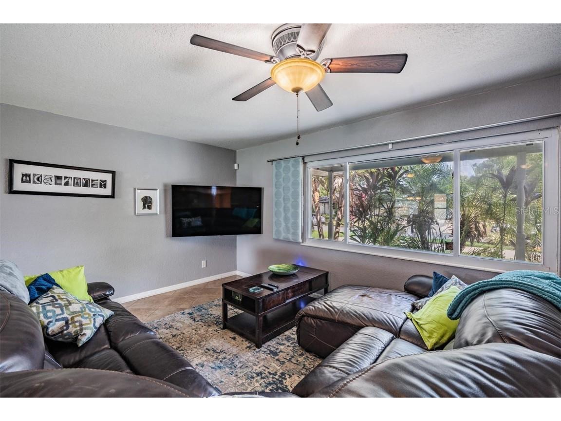 8826 109th Lane Seminole FL 33772 TB8447059 image10