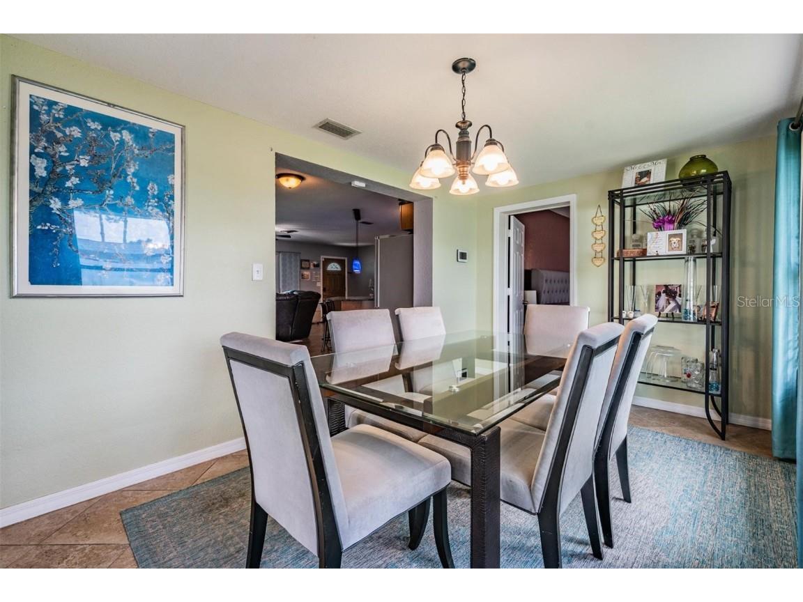 8826 109th Lane Seminole FL 33772 TB8447059 image14