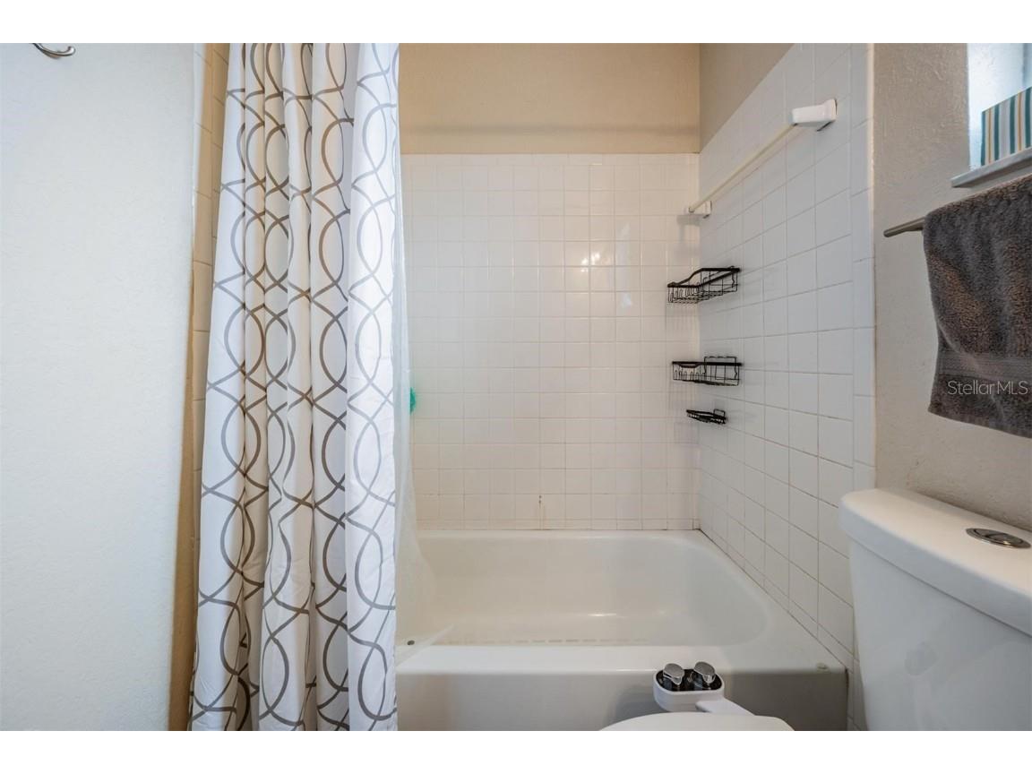 8826 109th Lane Seminole FL 33772 TB8447059 image17