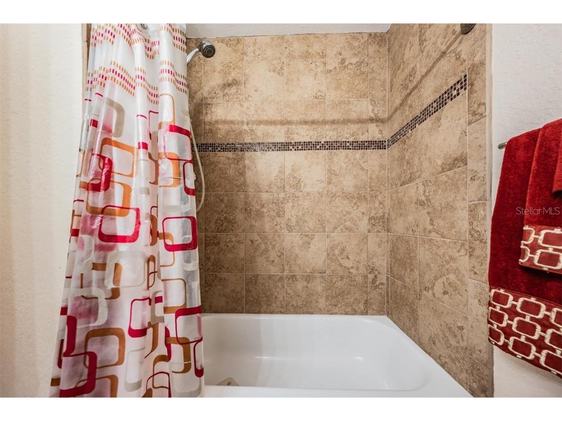 8826 109th Lane Seminole FL 33772 TB8447059 image19