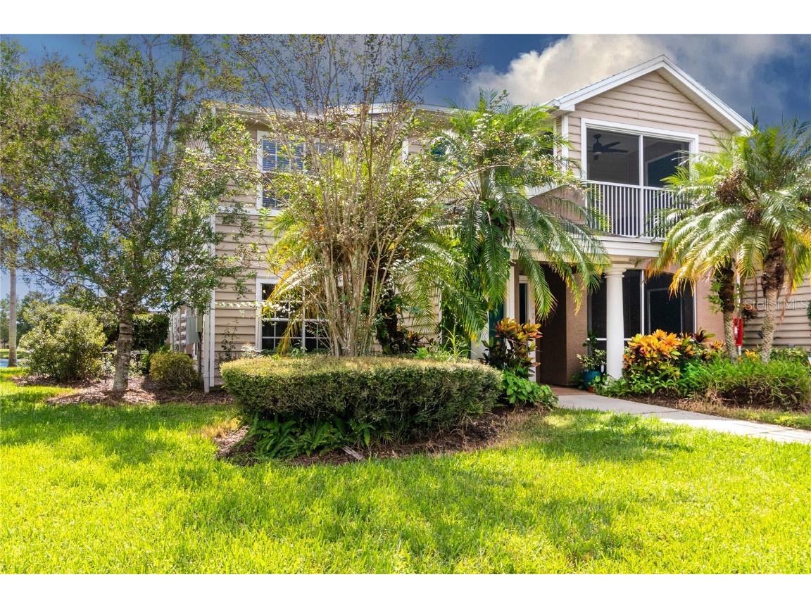 8827 Manor Loop #201 Lakewood Ranch FL 34202 A4666093 image1