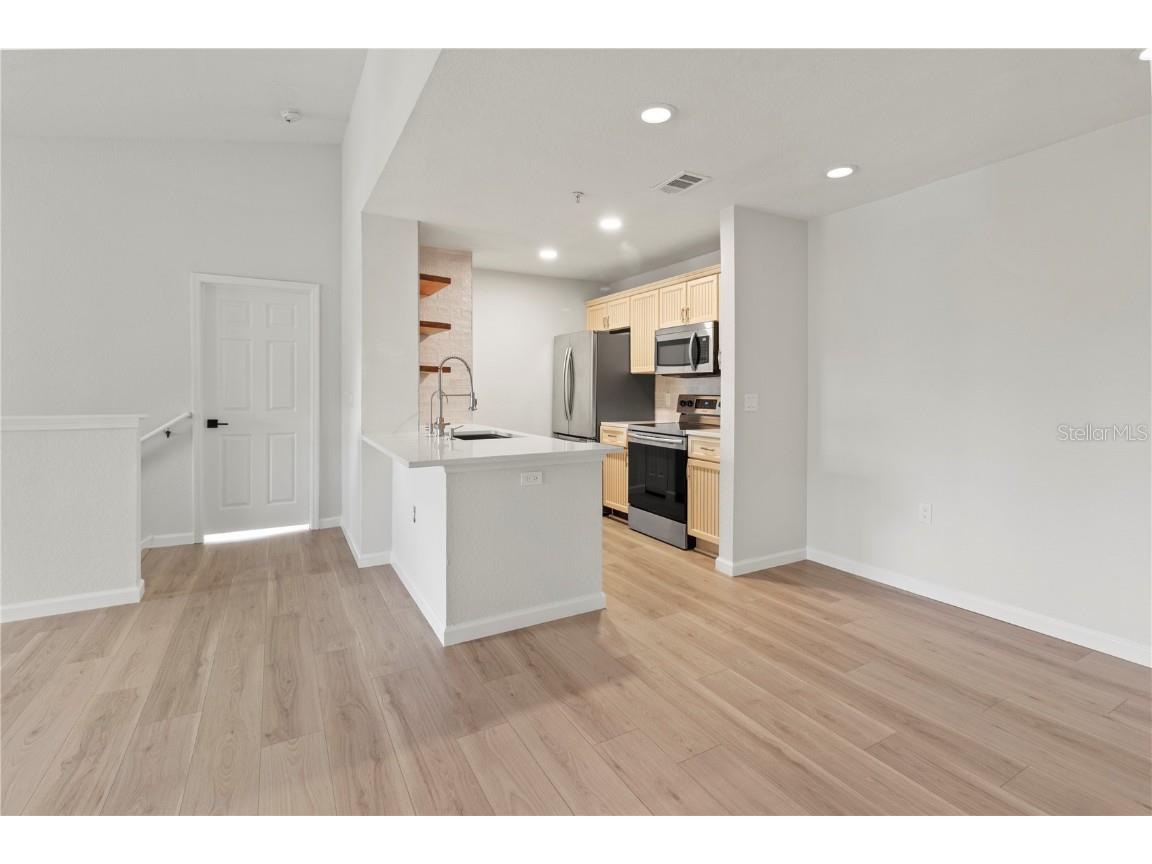 8827 Manor Loop #201 Lakewood Ranch FL 34202 A4666093 image14