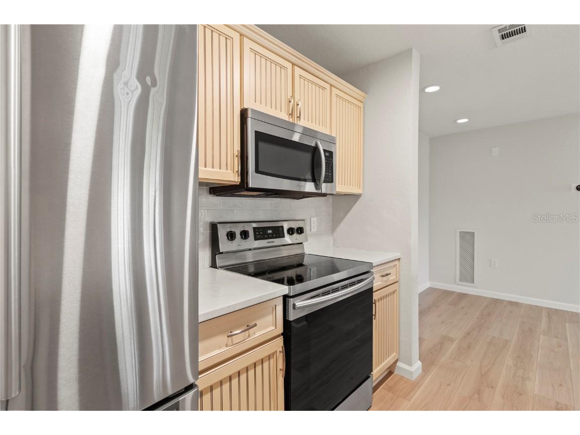 8827 Manor Loop #201 Lakewood Ranch FL 34202 A4666093 image16