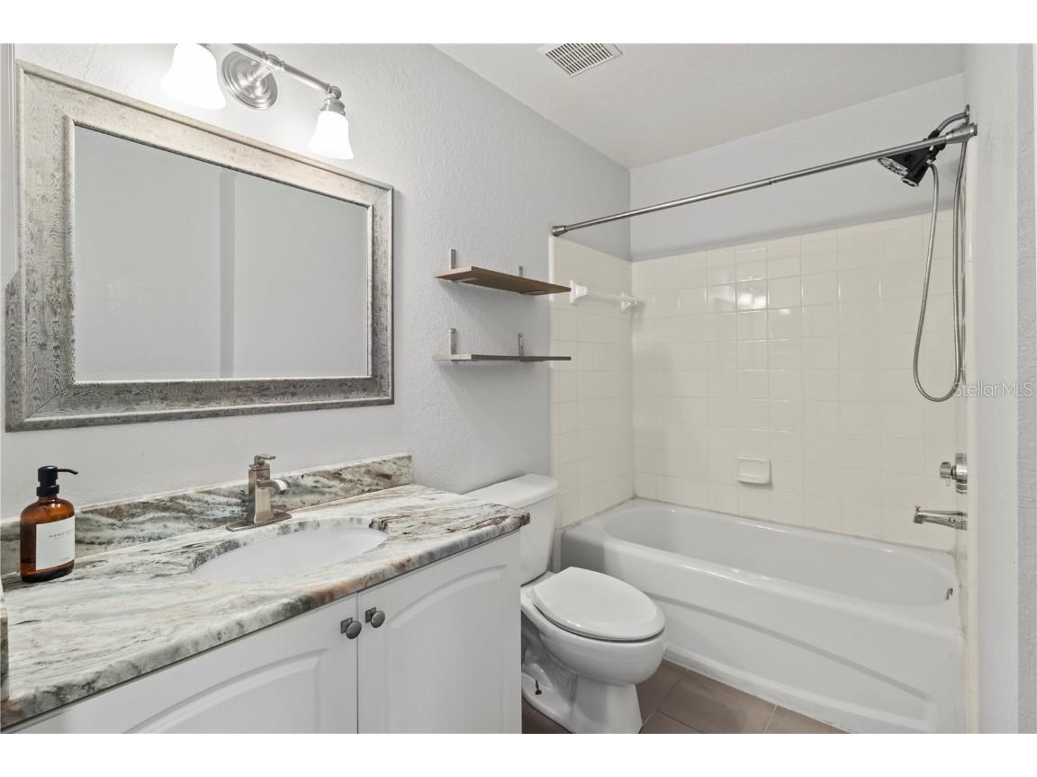 8827 Manor Loop #201 Lakewood Ranch FL 34202 A4666093 image21