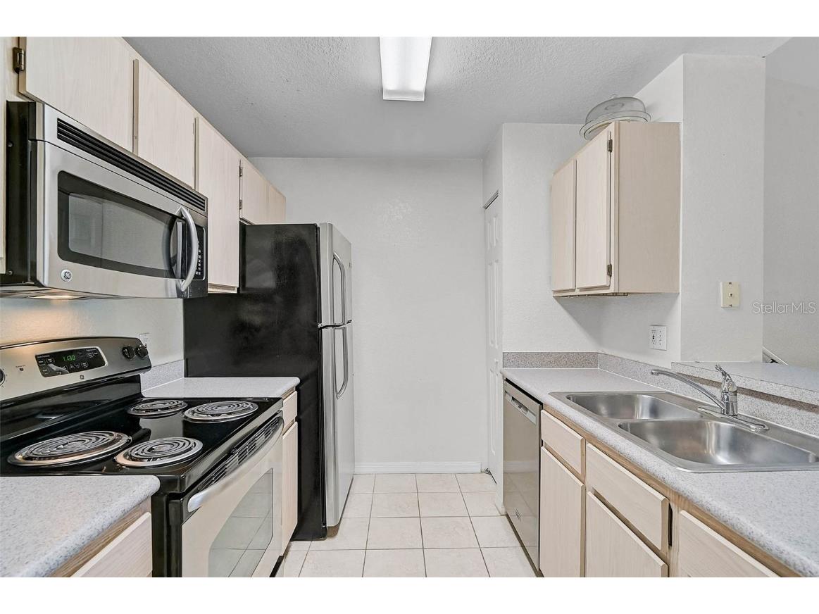 8827 Manor Loop #204 Lakewood Ranch FL 34202 A4660896 image9