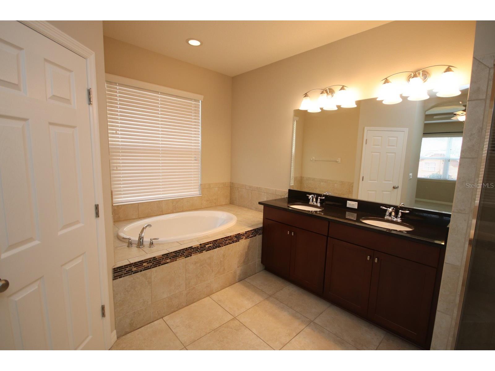 8827 Sentiero Drive Land O Lakes FL 34637 TB8527695 image18