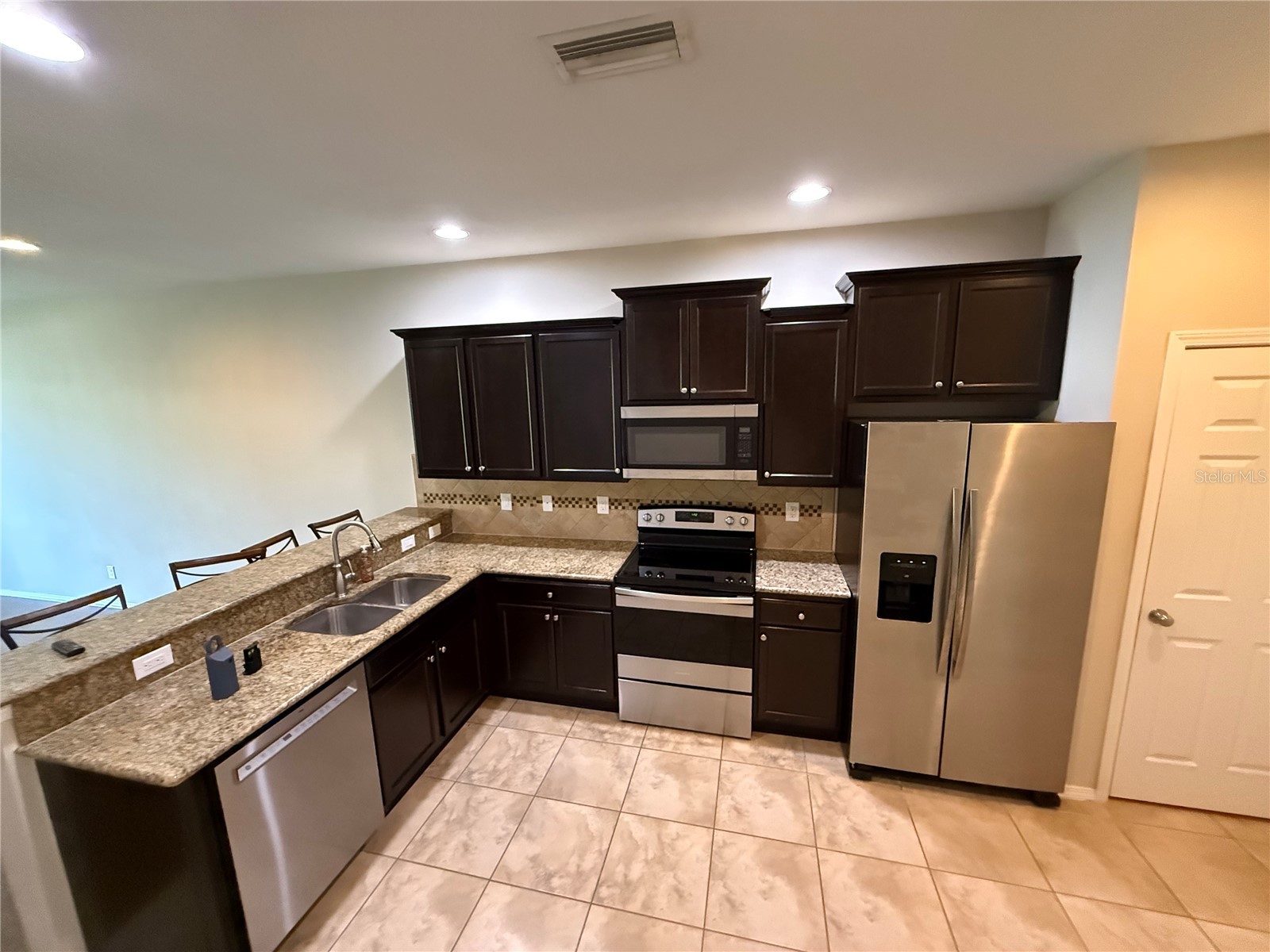 8827 Turnstone Haven Place Tampa FL 33619 TB8492065 image3