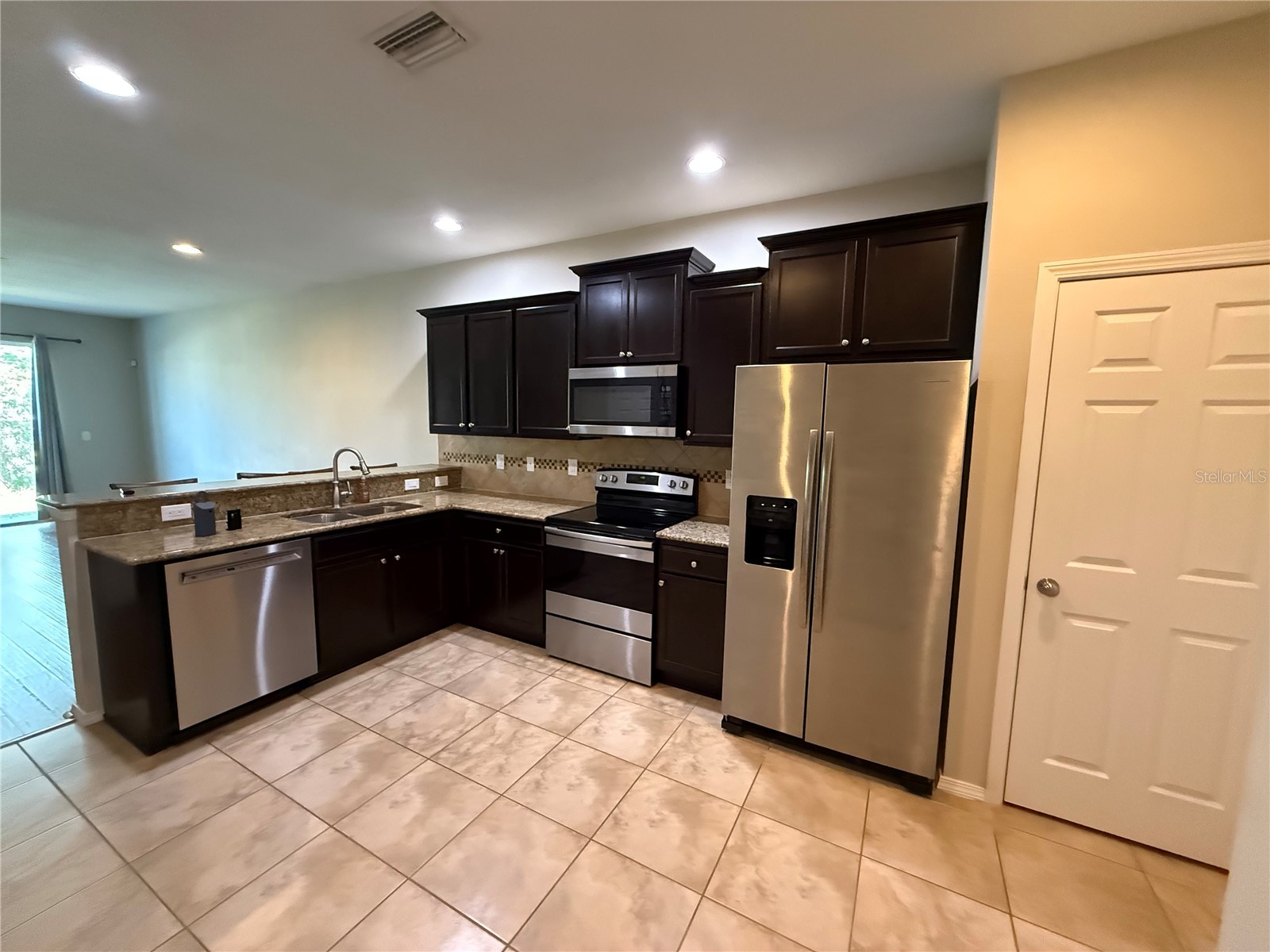 8827 Turnstone Haven Place Tampa FL 33619 TB8492065 image4