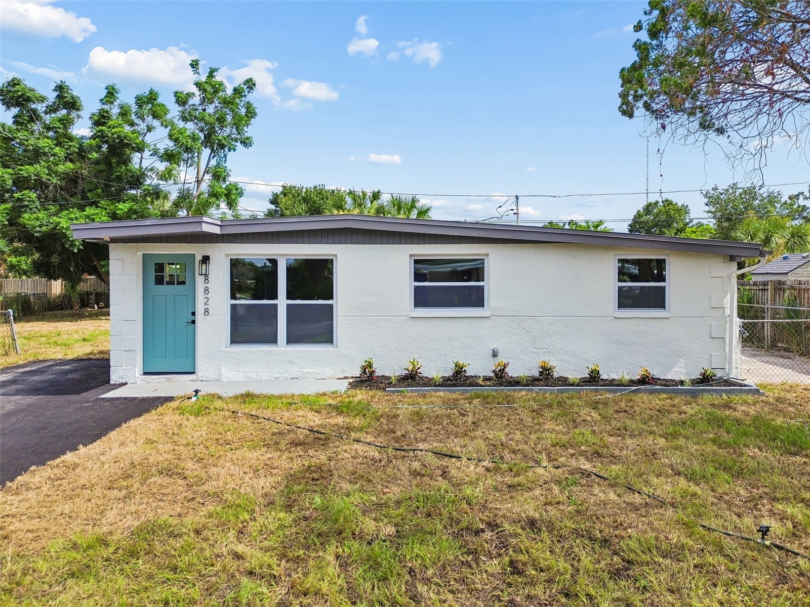 8828 91st Terrace Seminole FL 33777 TB8520244 image1