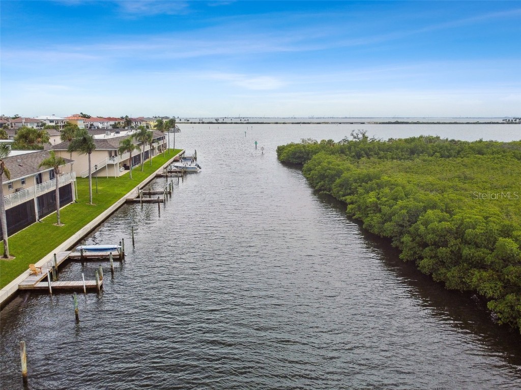 8829 Bay Pointe Drive #205 Tampa FL 33615 TB8337529 image1