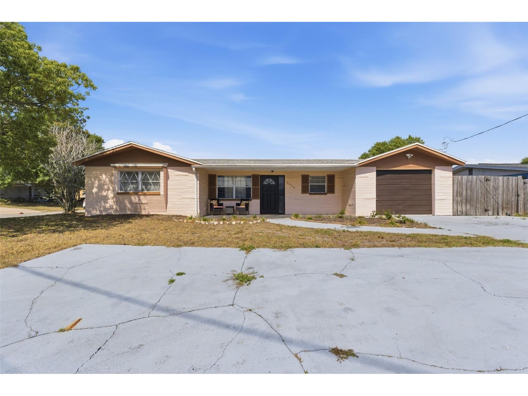 8829 Eileen Drive Port Richey FL 34668 W7885274 image1
