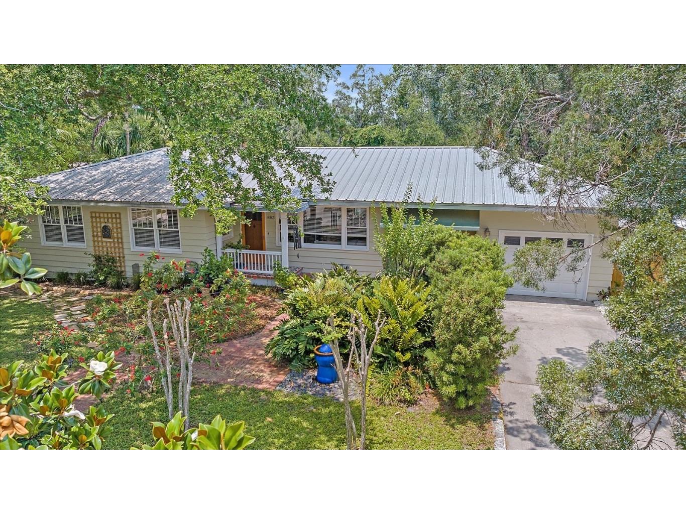 883 Virginia Drive Sarasota FL 34234 A4624137 image1