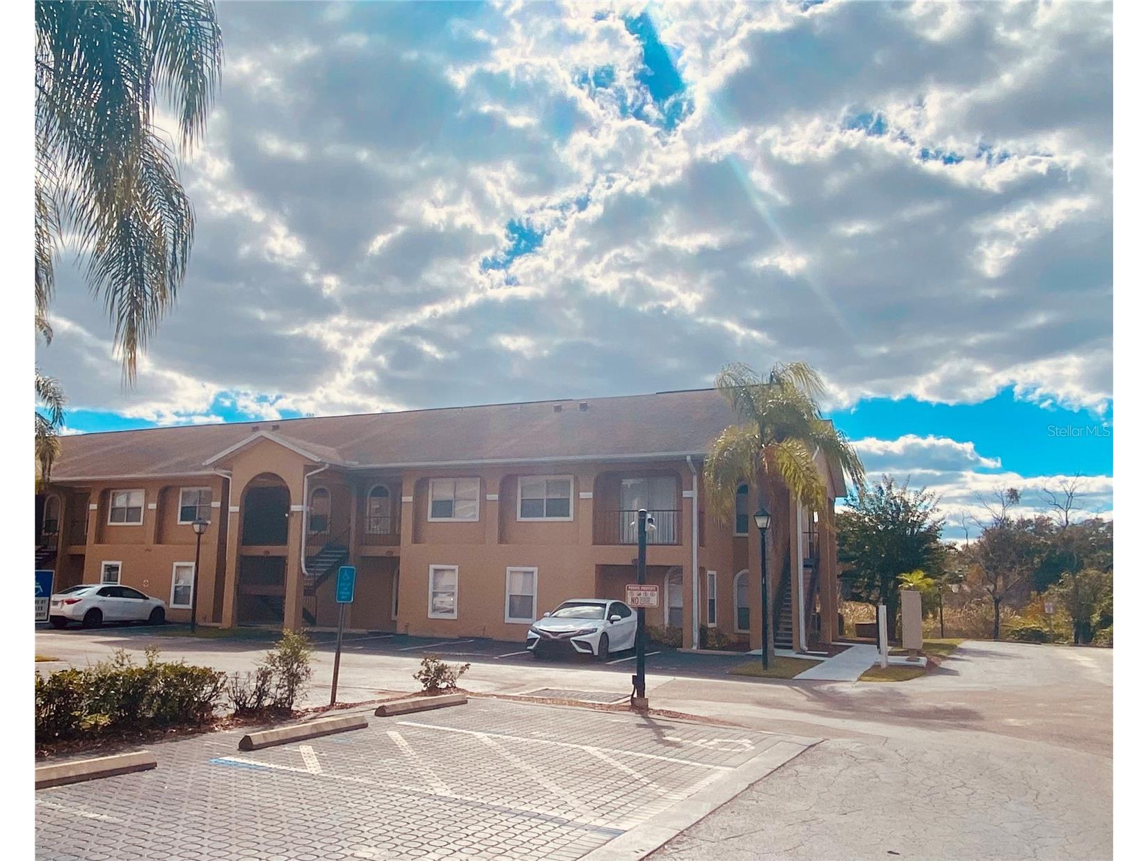 8830 Coral Palms Court #B Kissimmee FL 34747 O6388625 image1