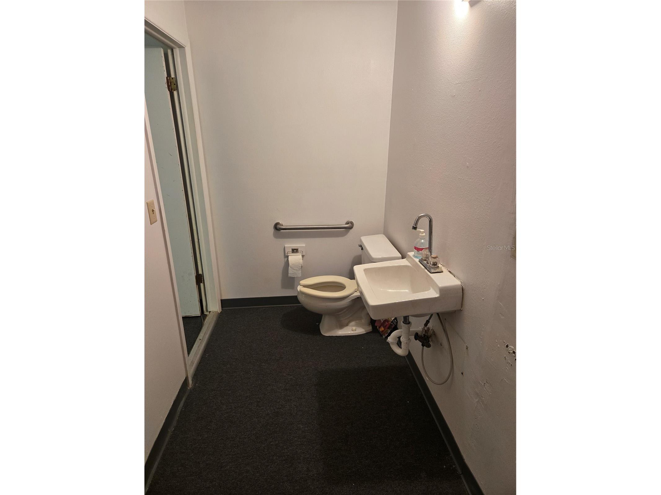 8831 49th Street N #4&5 Pinellas Park FL 33782 TB8466328 image19
