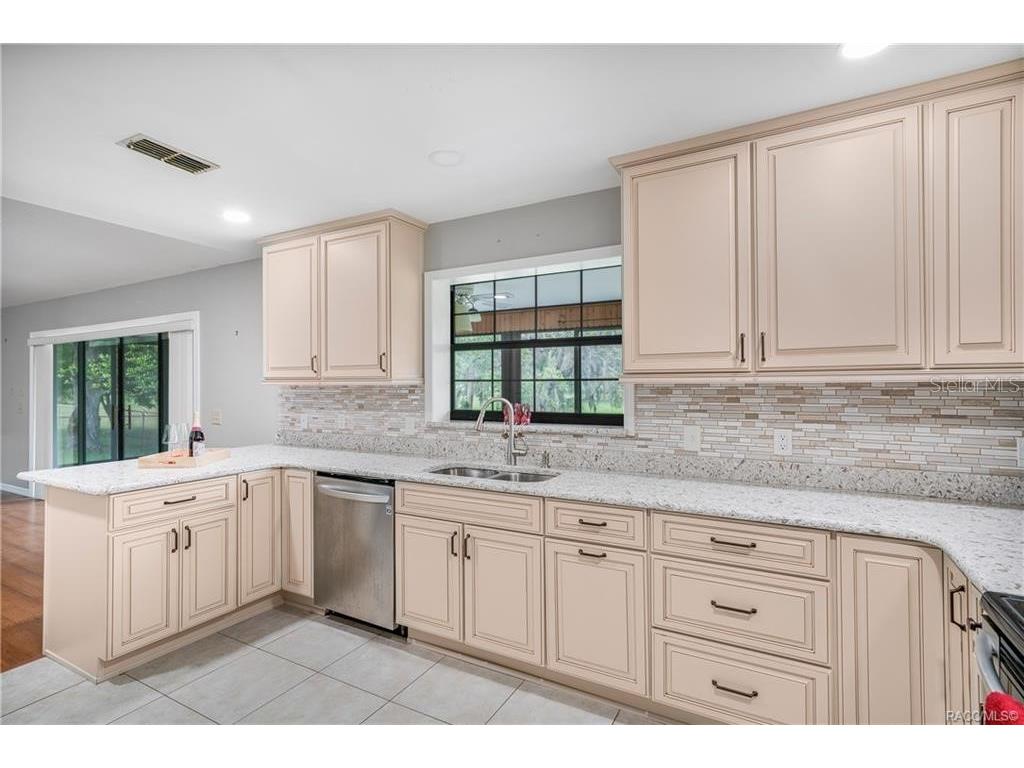 8831 E Sandpiper Drive Inverness FL 34450 TB8464566 image9