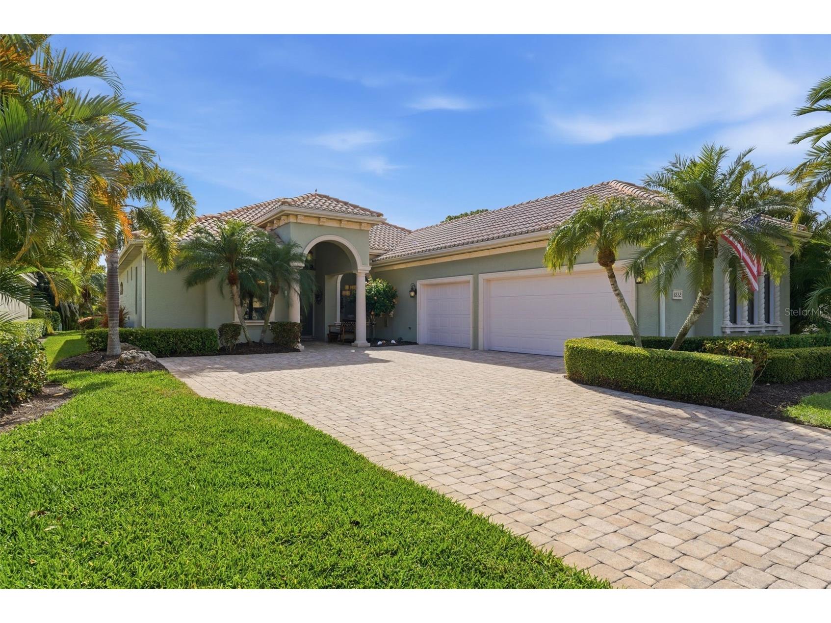8832 Enclave Court Sarasota FL 34238 TB8496187 image1