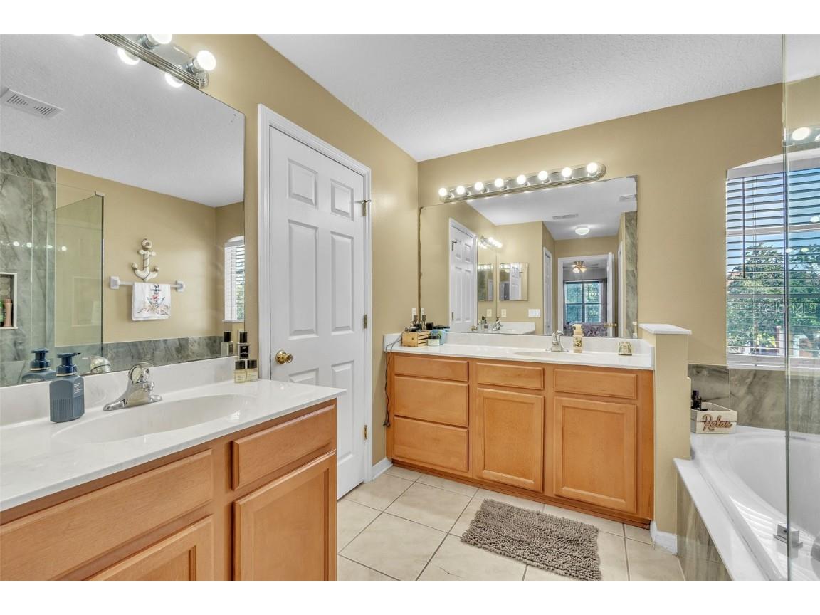 8832 Palisades Beach Avenue Orlando FL 32829 O6340287 image33