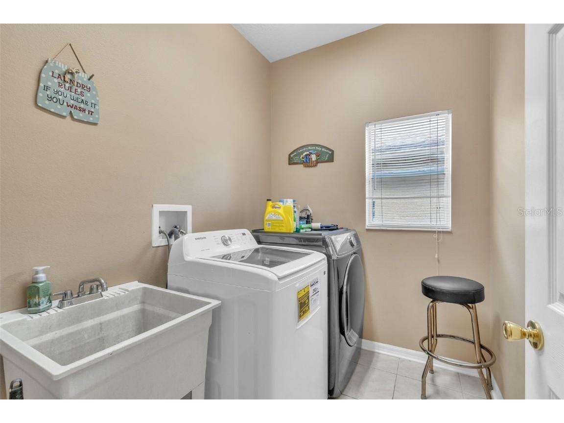 8832 Palisades Beach Avenue Orlando FL 32829 O6340287 image34