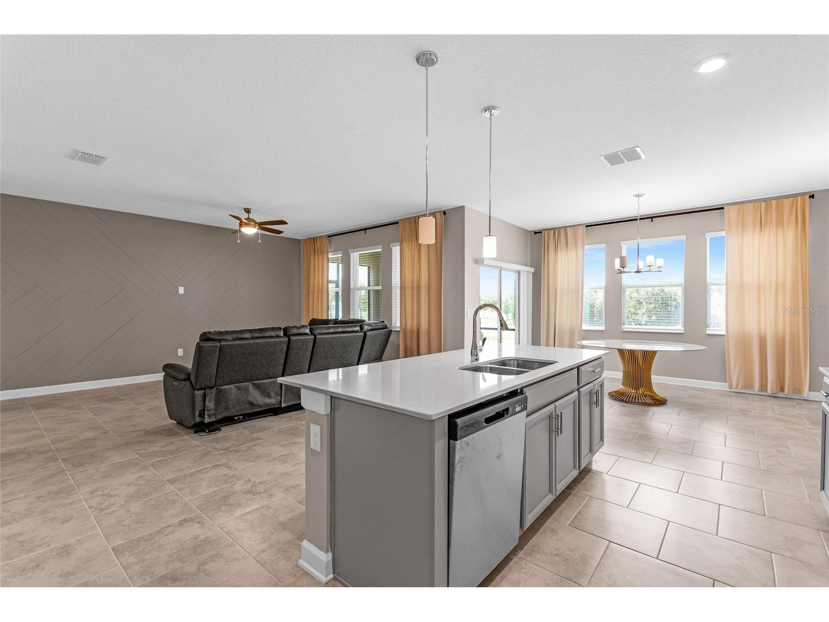 8833 Beth Page Lane Davenport FL 33896 S5150721 image3