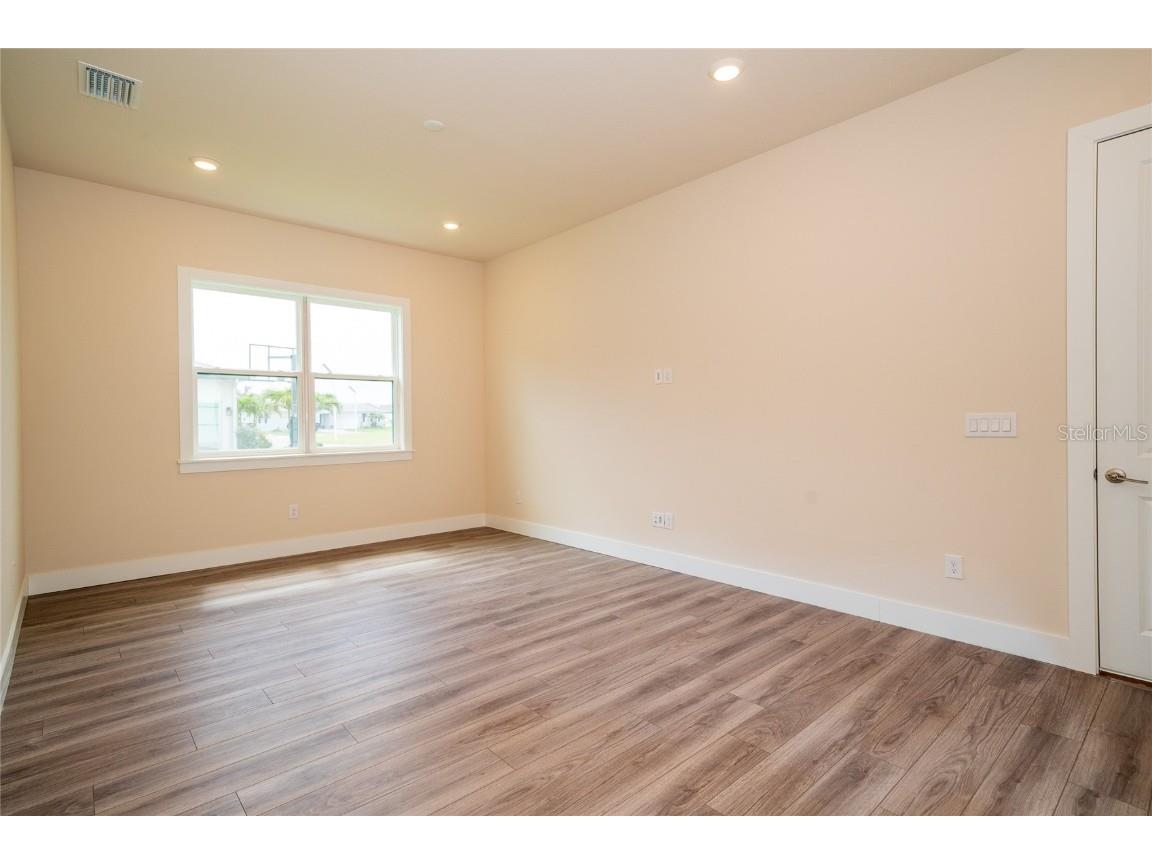 8834 Sanders Tree Loop Wesley Chapel FL 33545 TB8388543 image24