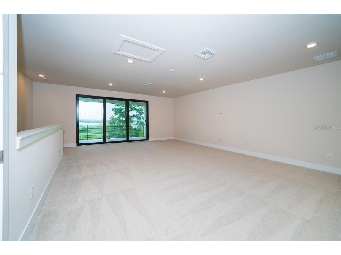 8834 Sanders Tree Loop Wesley Chapel FL 33545 TB8388543 image34