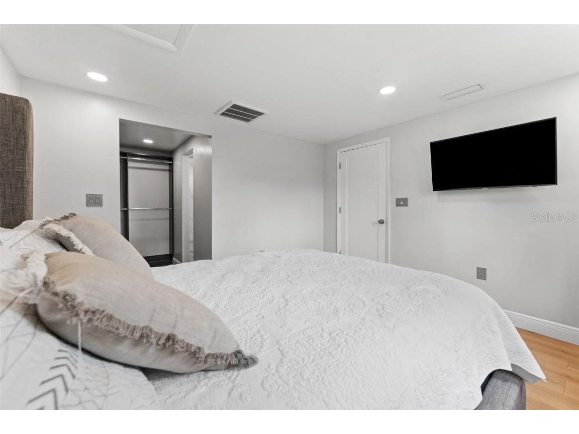 8835 W Patterson Street Tampa FL 33615 TB8429666 image14